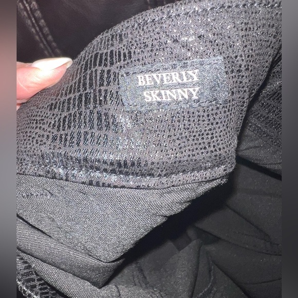 Juicy Couture Faux Snakeskin Pants the Beverly Skinny in size 18 NWT - Picture 9 of 14